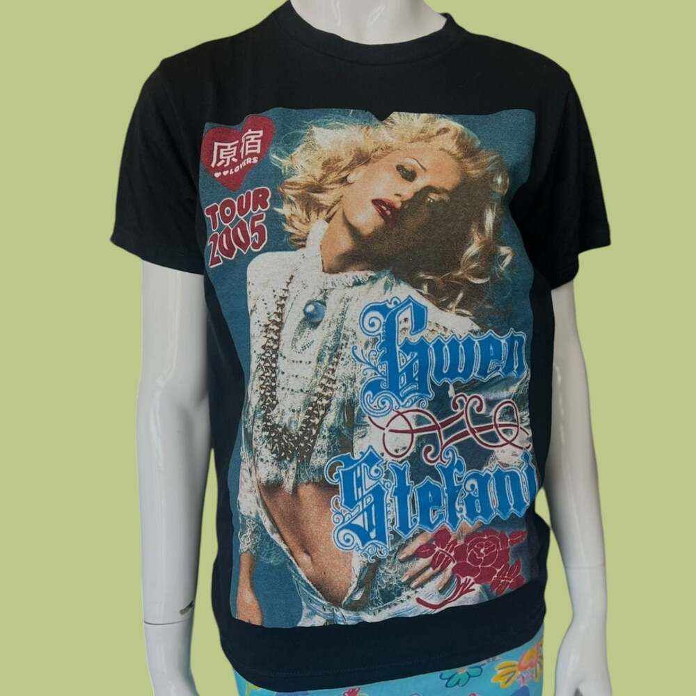 Vtg 2005 Gwen Stefani Harajuku Lovers Tour Concert Tee ft The Black Eyed Peas